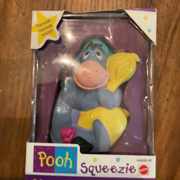 Disney's Winne The Pooh Collectibles Squeezie Set - Multicolor - Picture 5 of 8